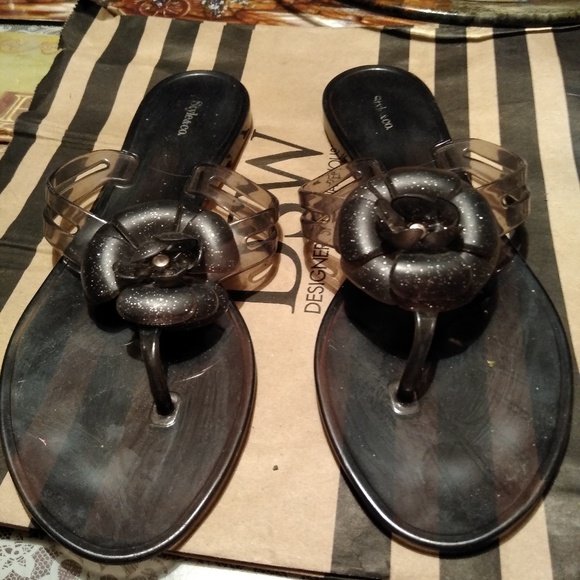 Flip flops - Picture 2 of 2